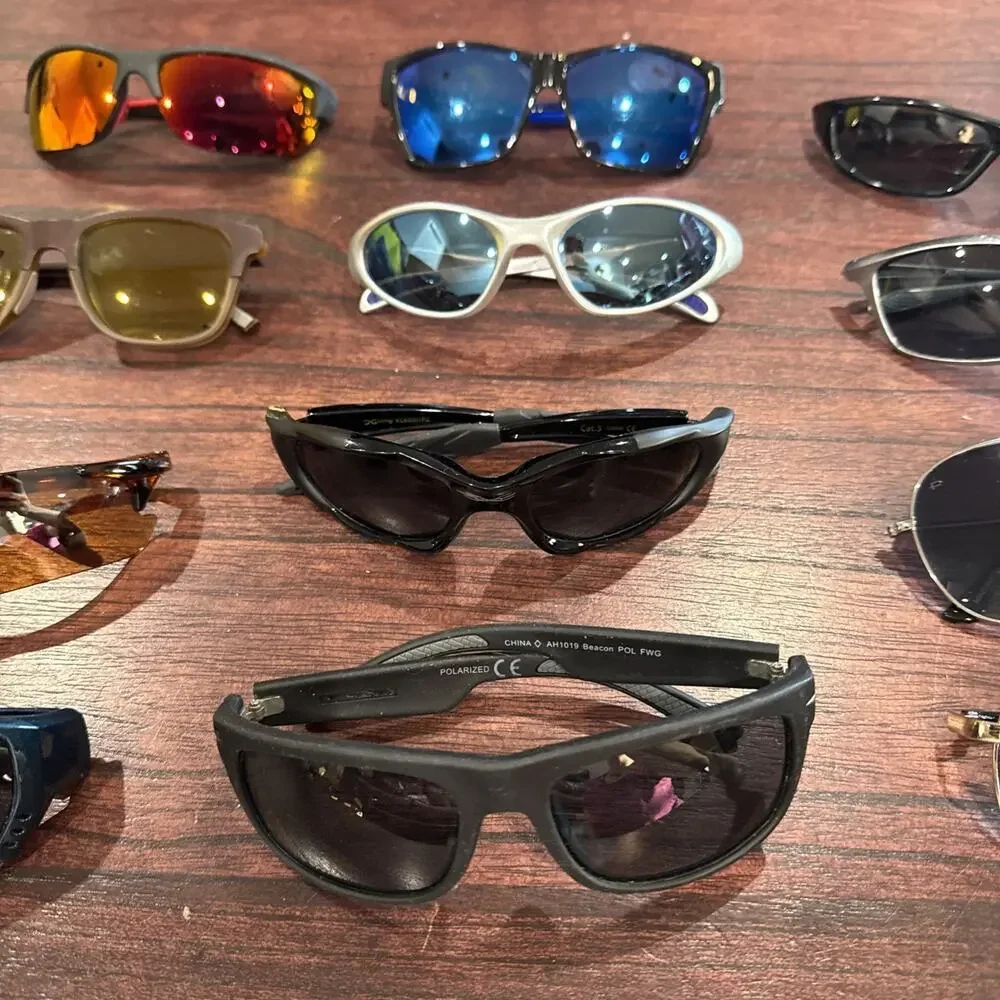 Lot of 12 - Men’s Sunglasses Hurley Maxx Xloop Prive Revaux Unbranded E34